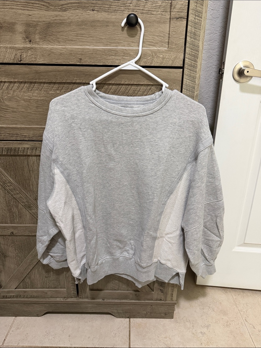 aerie Women’s Light Gray Crewneck Sweatshirt with White Side Panels